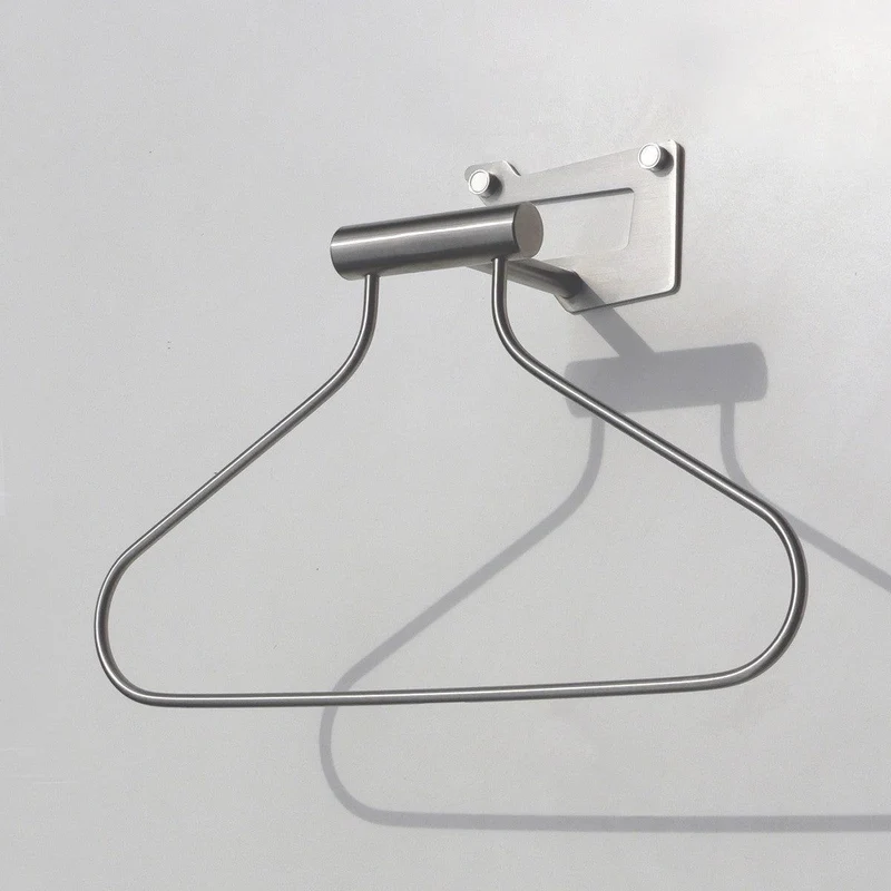 Servomuto design da parete in acciaio Everard N