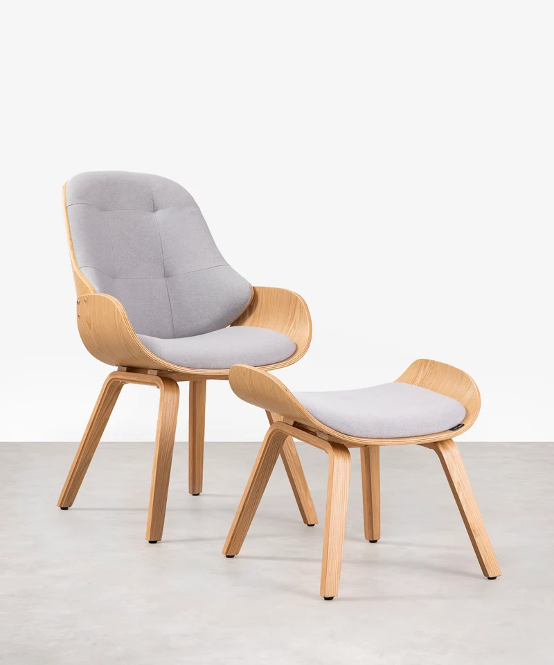 Sillón de Madera Tapizado en Tela y Lino con Reposapiés Benson