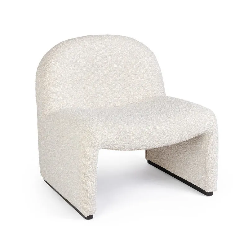 Poltrona Lounge Imbottita in Tessuto Bouclé con Base in Legno - RENATA