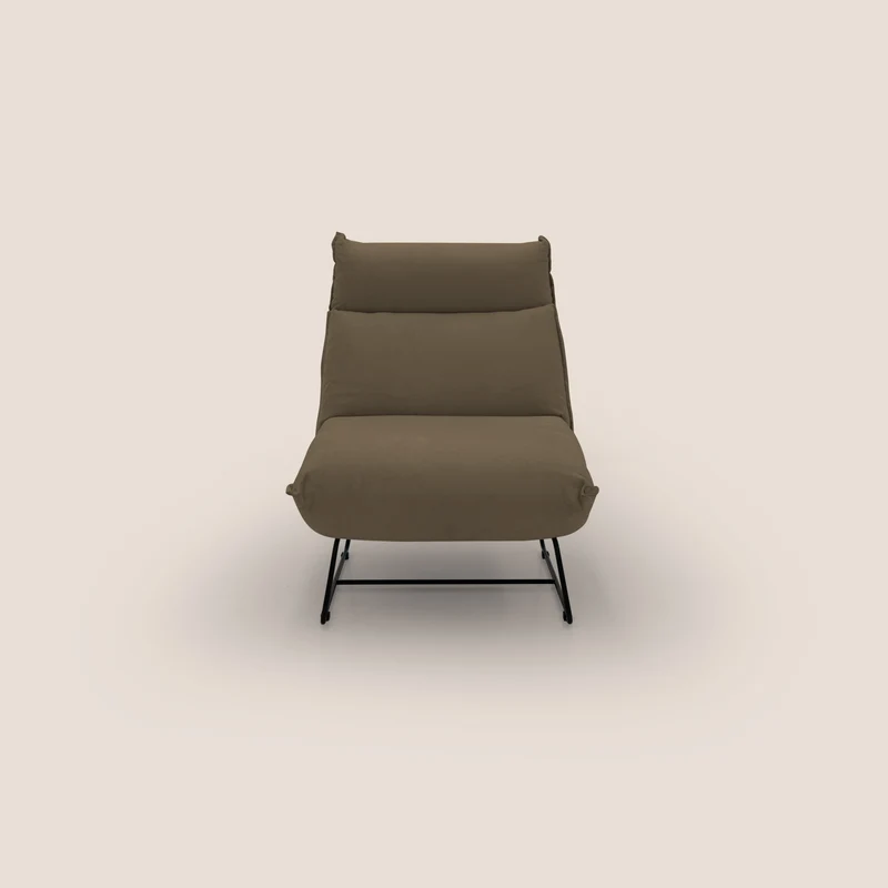 Tessa Poltroncina dal design moderno in morbida microfibra smacchiabile T11 marrone